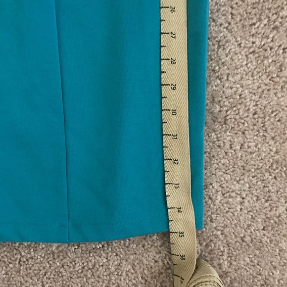 Dress - Picture 7 of 8